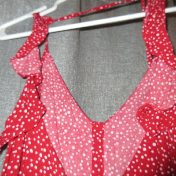 Red M Romper - Picture 7 of 8